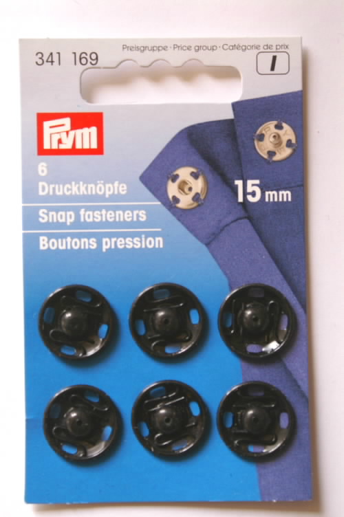 4 Hole Horn Button 30L/19mm Col 1. VERY LIGHT FAWN - Click Image to Close