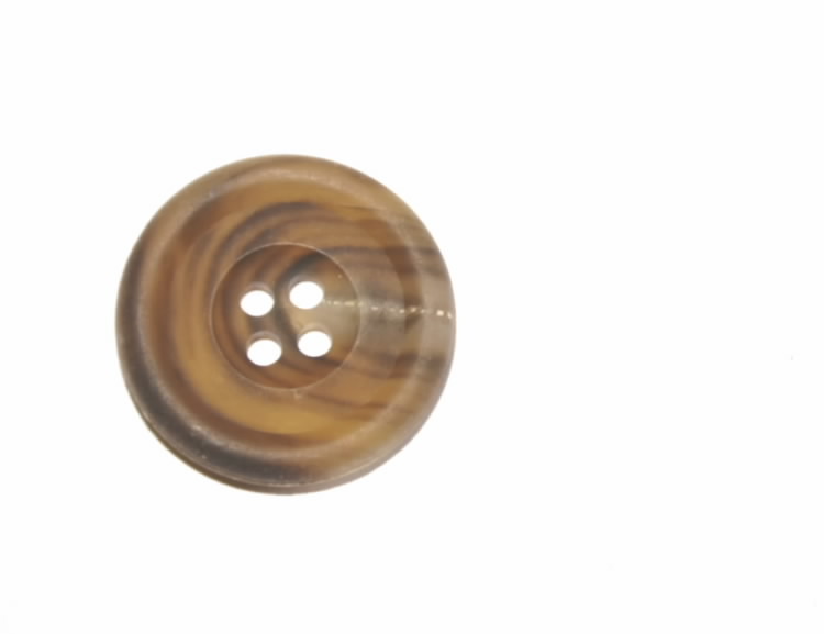 4 Hole Horn Button 23L/14.8mm Col 7 MID FAWN - Click Image to Close