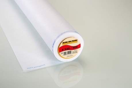 F220/304 White Medium weight Non woven by the metre