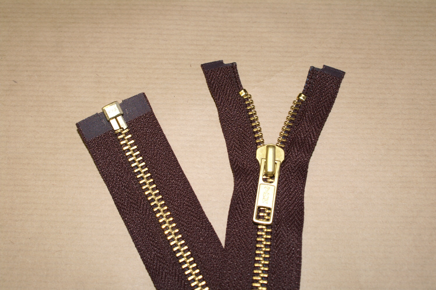 71cms/28" Open-Ended Golden Brass Zip