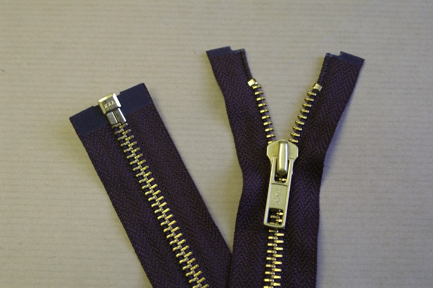 66cms/26" Open-Ended Golden Brass Zip NAVY 233 - Click Image to Close